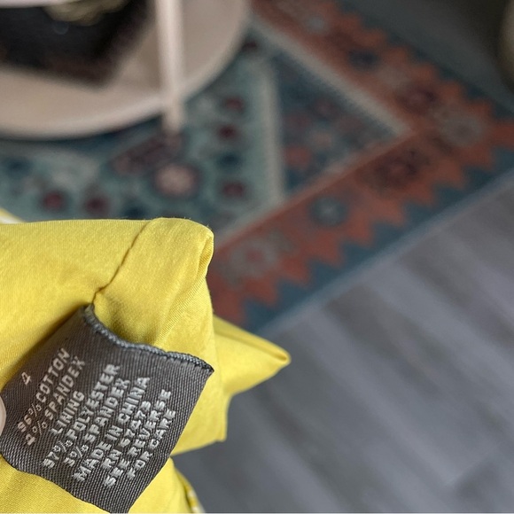 Taylor| Floral Dress in Bright Neon Tone, Size 4•••Perfect for Spring! - Picture 10 of 16